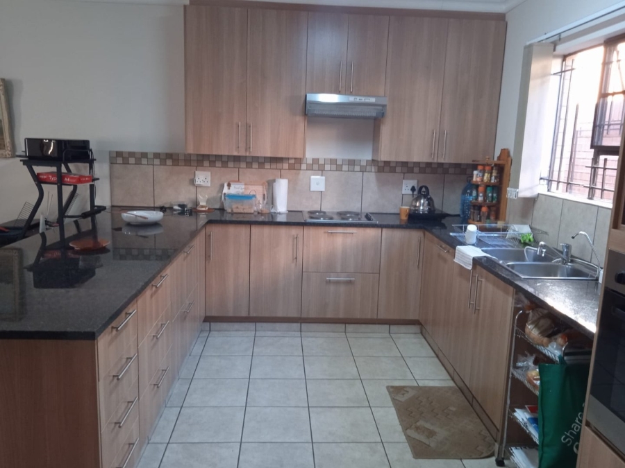 2 Bedroom Property for Sale in Vredenhof Sh Free State